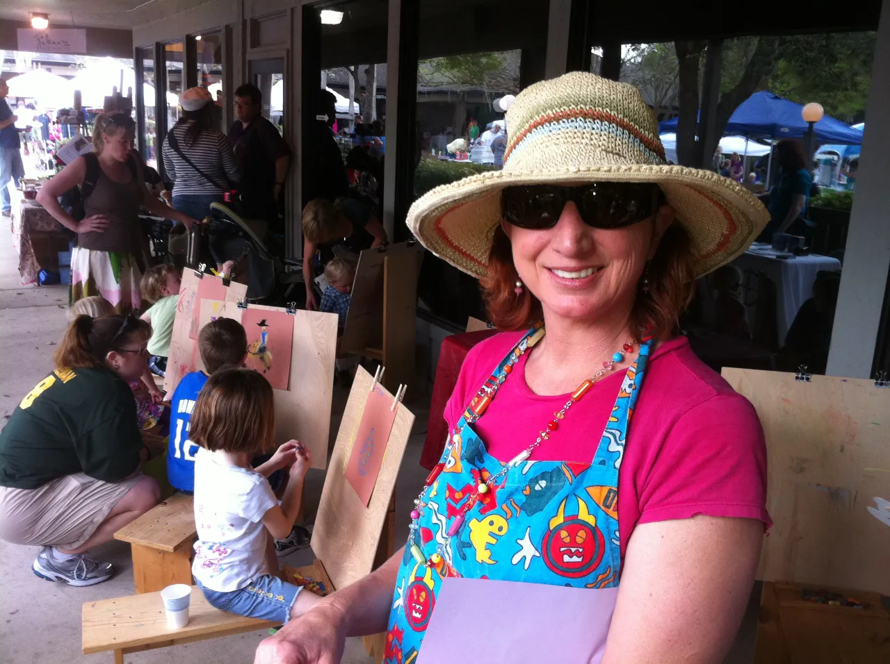 Merrillee teaching an art class in the community